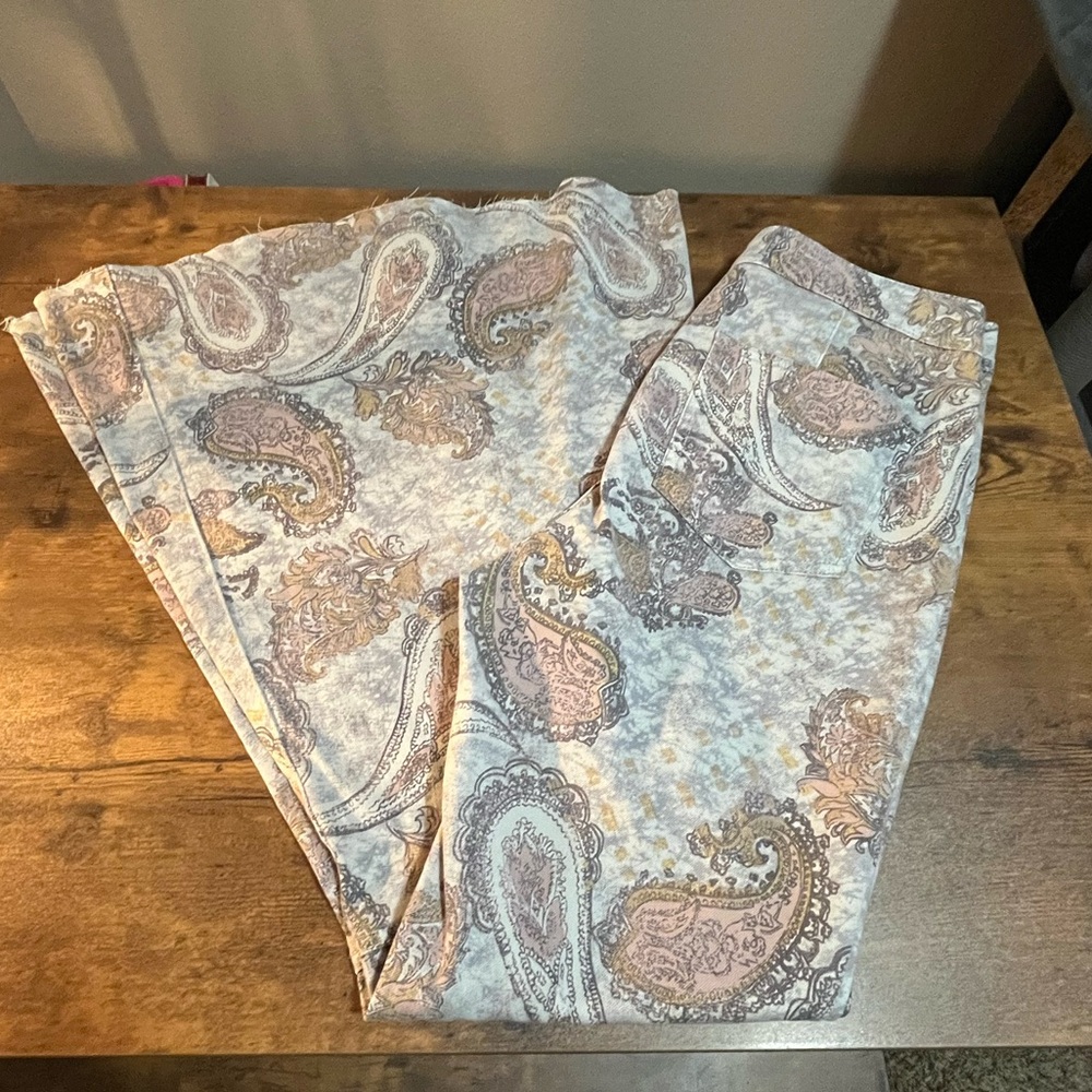 Free People Paisley Print Sz. 29 Flared Jeans